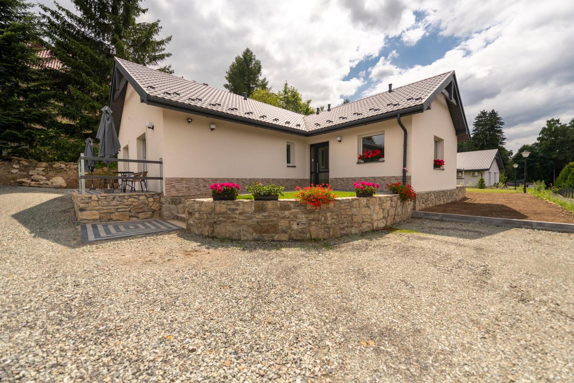 Apartamenty Mozaika - Centrum Zdroju Ladek-Zdroj Exterior foto